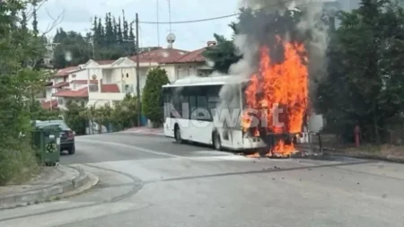 λεωφορείο-του-κτελ-πήρε-φωτιά-εν-κινήσ-221474
