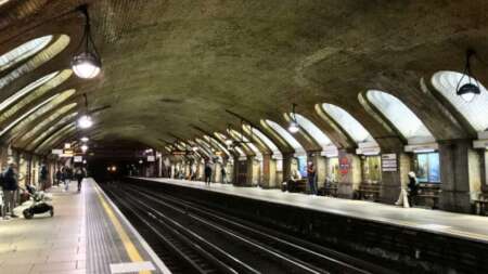 μπλακ-αουτ-στο-μετρο-221685