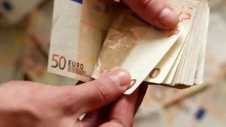 μολισ-εσκασε-για-τισ-συνταξεισ-αν-221939