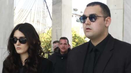 έκτακτn-ανακοίνωση-από-χρήστο-και-μάιρ-220294