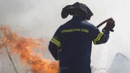 μεγάλη-φωτιά-τωρα-κοντά-στα-σπίτια-δ-223260