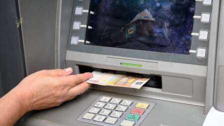 mόλις-ανακοινώθηκε-τέλος-οι-κάρτες-στα-220985