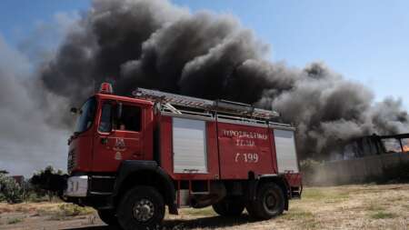 μεγάλη-φωτιά-τωρα-σε-εμπορικό-κέντρο-τ-221853