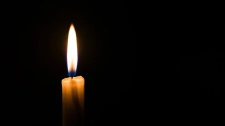 γνωστός-τραγουδιστής-πέθανε-από-ανακ-222581