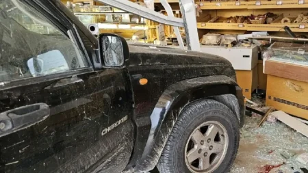 tζιπ-μπούκαρε-σε-φούρνο-και-παρέσυρε-224739