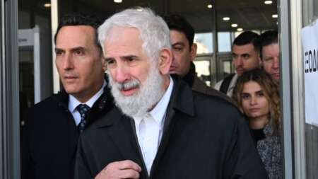 σάλος-στη-δίκη-του-πέτρου-φιλιππίδη-μο-227969