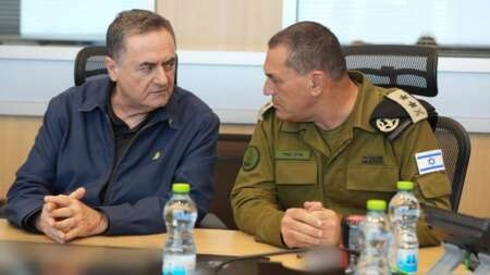 εκτακτη-ανακοινωση-τραμπ-τωρα-προκαλ-228125