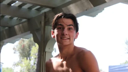 είπε-μόλις-6-λέξεις-στον-μπαμπά-του-και-228771