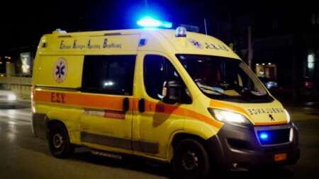 αυτοκίνητο-έπεσε-σε-στάση-κτελ-αναφ-226795