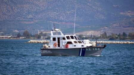 ektakth-eιδηση-για-την-ελλαδα-μολισ-βρηκαν-300-227499