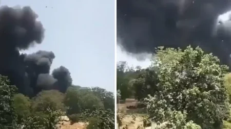 αεροπλάνο-στην-ινδία-με-242-επιβαίνοντες-226311