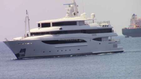 κοκκάλωσε-όλο-το-νησί-με-το-υπερπολυ-226780