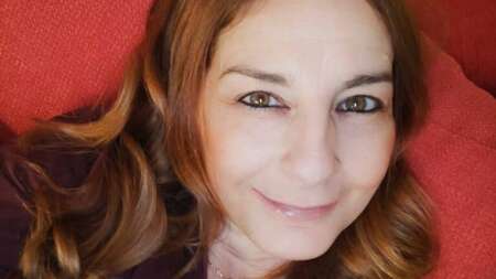 θρήνος-για-την-γαρυφαλλιά-πέθανε-ξα-229888