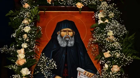 χιλιάδες-κόσμου-στον-τάφο-του-αγίου-πα-230644