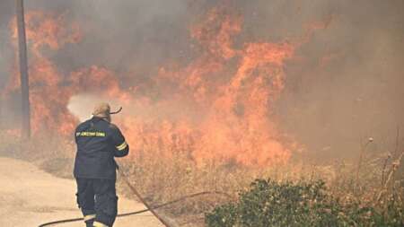 φωτια-τωρα-καιγεται-πασιγνωστο-νησι-τ-229885