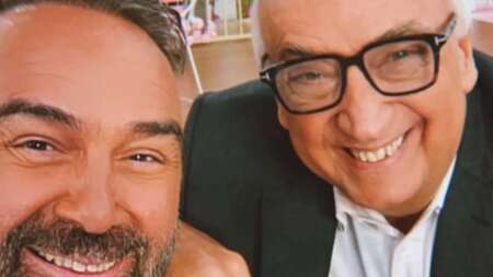 λείπεις-τώρα-θα-έλεγες-η-αποκάλυ-230326