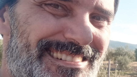 γκρίζα-μαλλιά-εντελώς-αλλαγμένος-πώ-230960