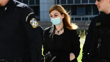 ρούλα-πισπιρίγκου-μέσα-στο-κελί-της-230123