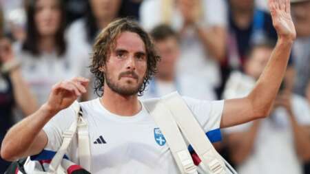 ανακοίνωσε-το-τέλος-ο-στέφανος-τσιτσι-232193