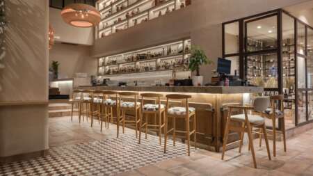 το-ethos-επιστρέφει-στη-γλυφάδα-το-reopening-που-αλ-233163