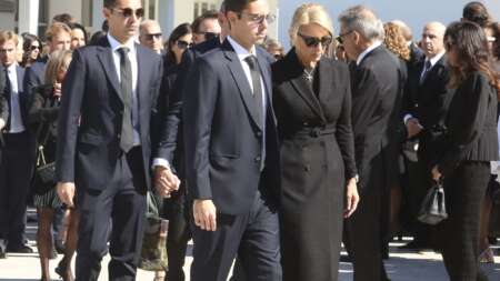 μαρίσσα-λαιμού-συντετριμμένοι-οι-γον-234368