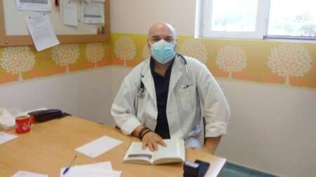 εκτακτο-πεθανε-πασιγνωστοσ-γιατροσ-234658