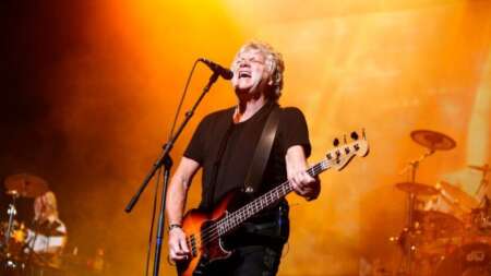 πεθανε-πασιγνωστοσ-τραγουδιστησ-234535