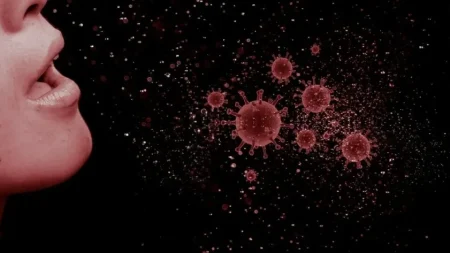 τα-2-συμπτώματα-της-νέας-παραλλαγής-του-236600