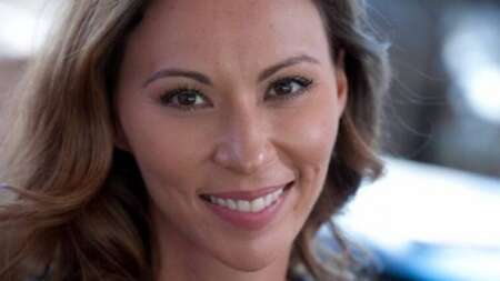 όλοι-υποκλίνονται-στη-δώρα-χρυσικού-τ-237137