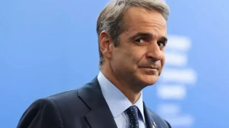 η-aπoλuτn-avατpoπn-από-μητσοτάκη-ανακοινώνει-au-235990