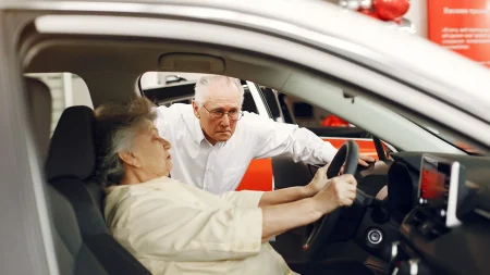 εκτακτο-τέλος-η-οδήγηση-για-τους-ηλικ-233802