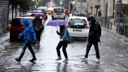καιρός-βροχερός-θα-είναι-ο-καιρός-τις-ε-235927