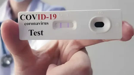 ο-κορωνοϊός-επέστρεψε-μεγάλη-ανησυχ-236440