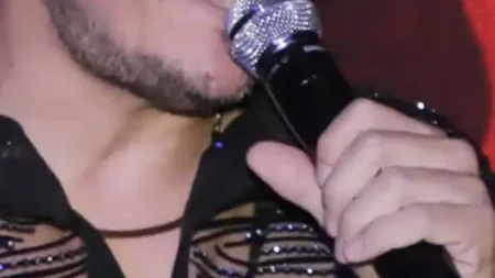 έλληνας-τραγουδιστής-γύρισε-σπίτι-κι-235355