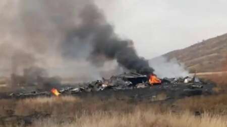 επεσε-αεροπλάνο-σκοτώθηκαν-όλοι-οι-επ-237836