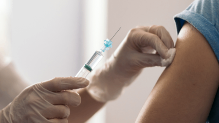 εκτακτη-ενημερωση-για-τα-εμβολια-τωρα-237742