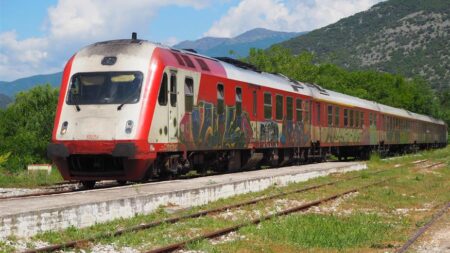 εκτακτο-τωρα-νεα-τραγωδια-με-τρενο-στη-249694