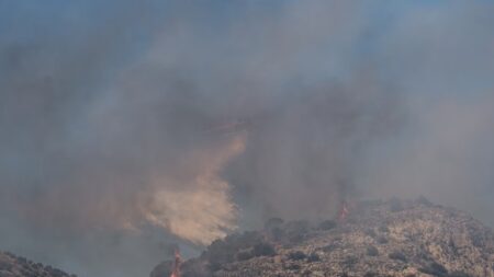 εκτακτο-νεα-φωτια-καιει-τη-χωρα-επιχ-249297