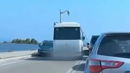 παραλίγο-τραγωδία-στη-λευκάδα-οδηγός-241424