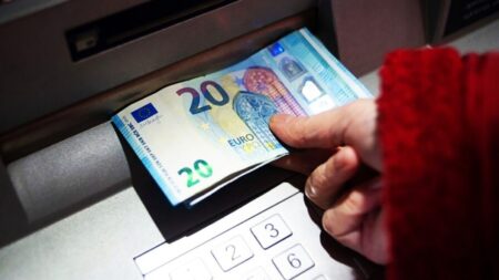 έκτακτη-απόφαση-για-13ο-και-ο-14ο-μισθό-στη-237962