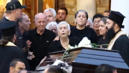 ντροπή-και-αίσχος-λίγες-ώρες-πριν-την-κ-259495