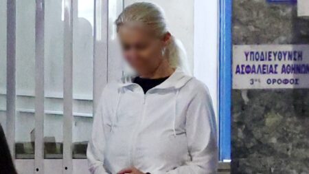 ούρλιαζε-η-μουρτζούκου-στις-φυλακές-α-260237