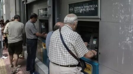 αλλαγή-τελευταίας-στιγμής-με-τις-συντ-261550