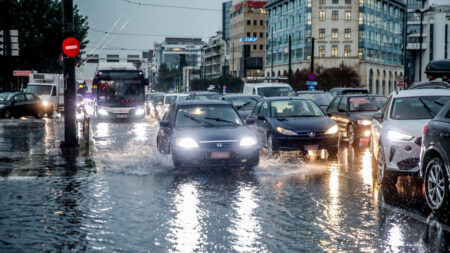 ισχυρό-μπουρίνι-έπνιξε-την-θεσσαλο-253685