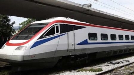 έγινε-το-πρώτο-σιδηροδρομικό-δρομολό-253707