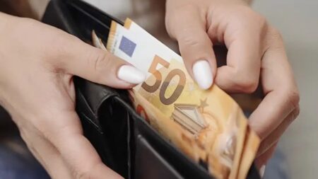 επίδομα-10-000-ευρώ-ανοίγει-αύριο-η-πλατφόρ-279642