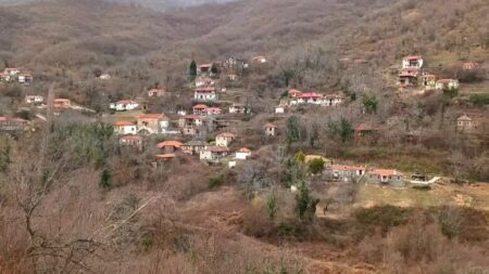 το-ελληνικό-χωριό-που-έχει-6-ώρες-μέρα-18-ν-273081