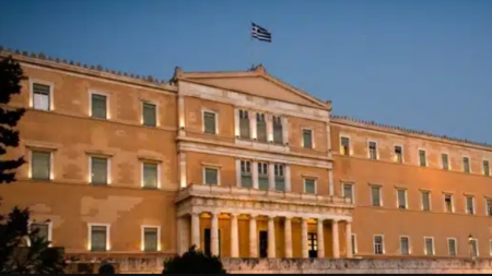 εκτακτο-τρομοσ-τωρα-στη-βουλη-264917